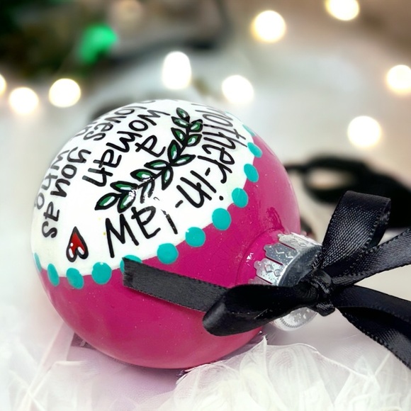 Heartfelt Mother-in-Law Christmas Ornament, Personalized & Hand-Painted Keepsake - Picture 3 of 10